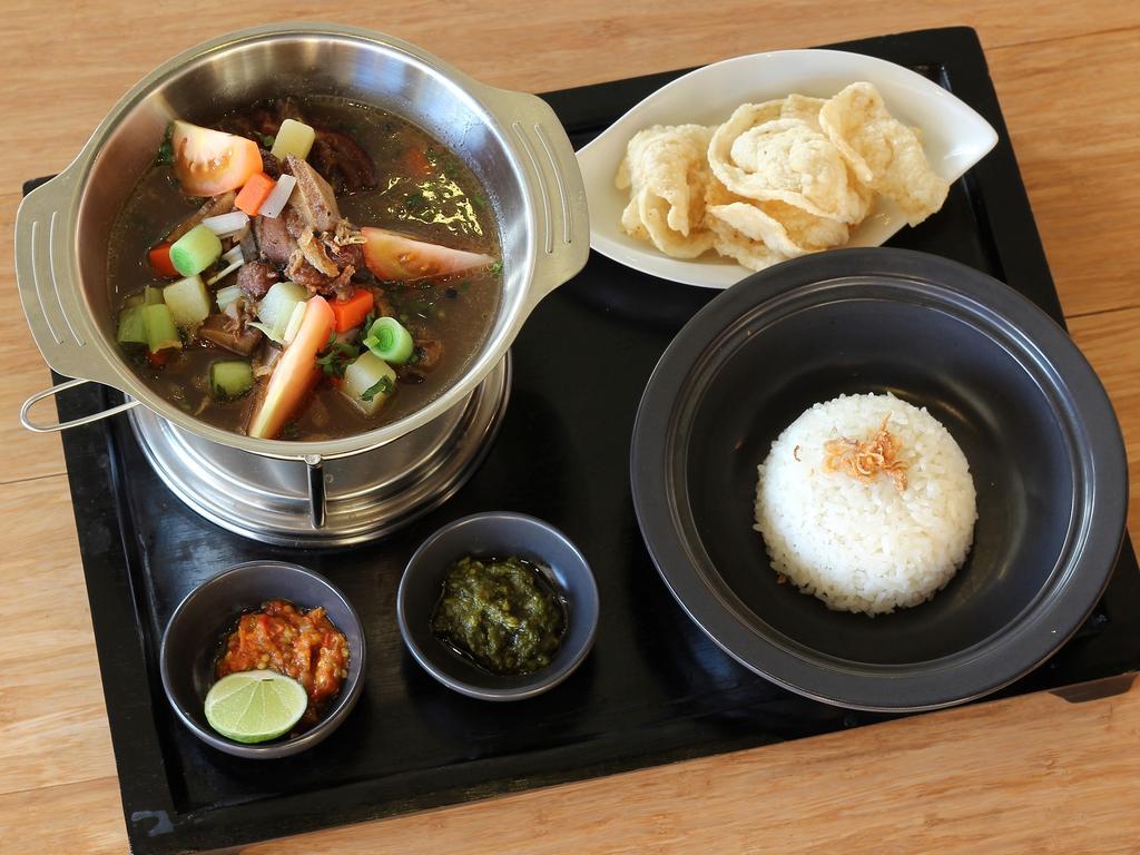 아디 자야 선셋 꾸따 호텔 외부 사진